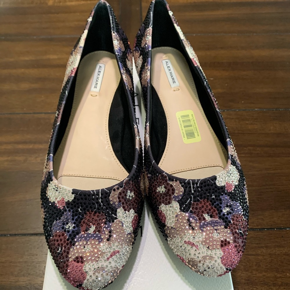 NWT - Alex Marie Bevier Shoe.  Multi-Colored Floral Rhinestone Flats.  Size 8